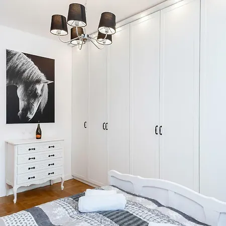 Nowolipie By Renters Apartment *