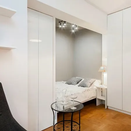 Nowolipie By Renters * Warsaw